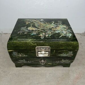 Green Decorative Jewelry Box with Peacock Design